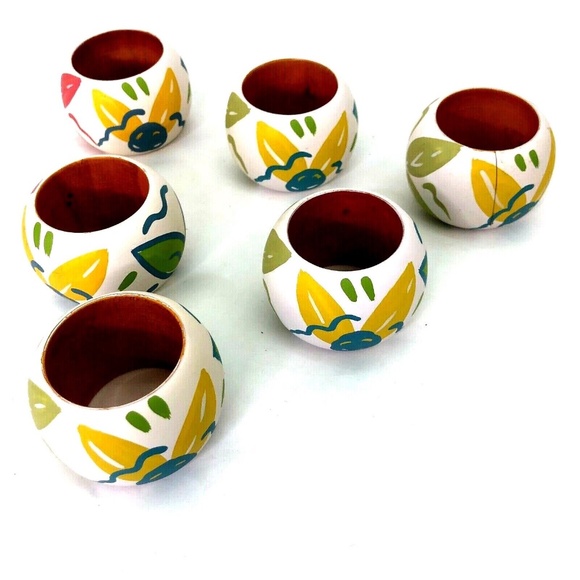 Wood Round Lacquer Napkin Rings Multicolor Floral Cream Set of‎ 6 Pastel Easter - Picture 2 of 9